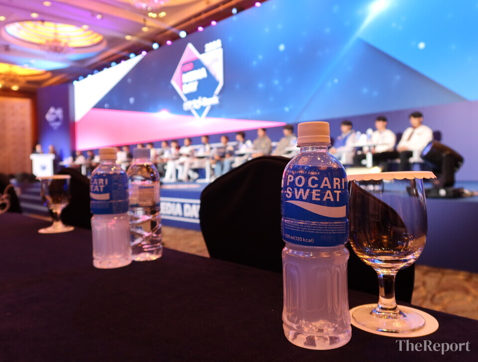 동아오츠카의 포카리스웨트가 23일 개막한 ‘2024 신한 SOL뱅크 KBO리그’의 공식 음료로 활동한다. (동아오츠카 제공)