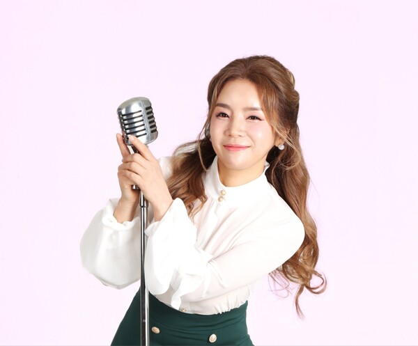 “불어라 바람아” 주인공 ‘가수 다연’ 무대 위 '호평'
